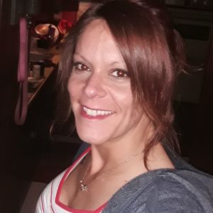 Meet your Posher, Raeni